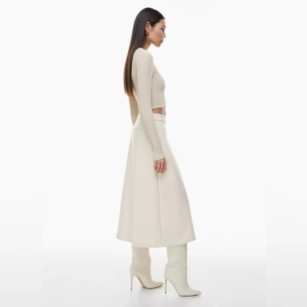 Aritzia Babaton Sculpt Knit Forefront Long Sleeve in Matte Pearl - Picture 5 of 12
